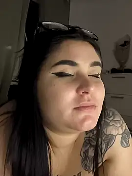 alexaandreea99 online show from 28, 1, 2025