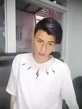 Snapshot of Alann_sr chatting on 15, 3, 2025 Alann sr online show from 15, 3, 2025