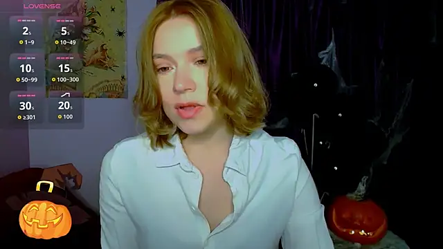 Snapshot of TaylorBre chatting on 2, 11, 2025 TaylorBre online show from 2, 11, 2025