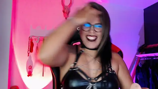 Snapshot of LilithSharon chatting on 14, 1, 2025 LilithSharon online show from 14, 1, 2025