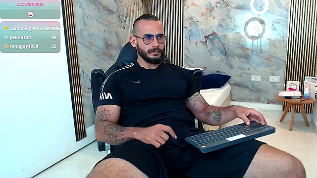 Snapshot of hanz_col chatting on 24, 2, 2025 hanz col online show from 24, 2, 2025