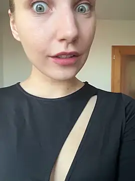 Sofia Poly online show from 22, 2, 2025