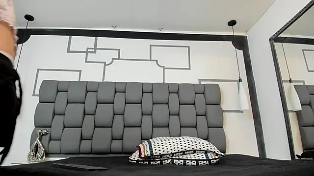 Jade squirtt online show from 28, 1, 2025