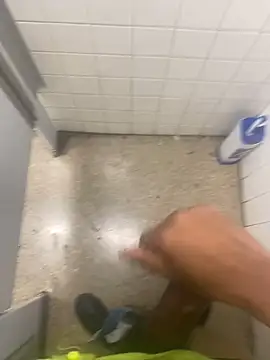 Snapshot of zeekBbc chatting on 4, 2, 2025 zeekBbc online show from 4, 2, 2025