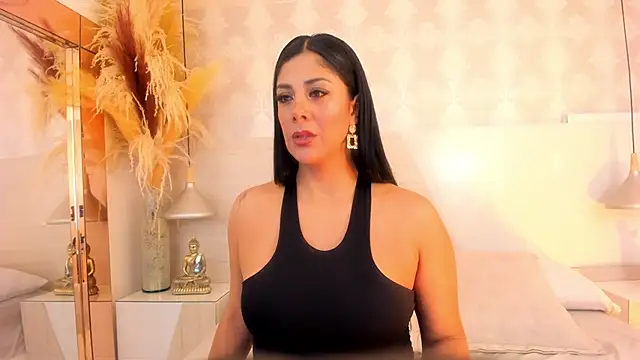 Snapshot of IvannaAnggel chatting on 10, 10, 2025 IvannaAnggel online show from 10, 10, 2025