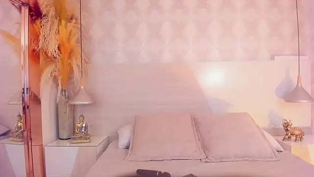 Snapshot of IvannaAnggel chatting on 15, 11, 2025 IvannaAnggel online show from 15, 11, 2025