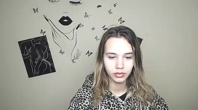  StAcY online show from 5, 3, 2025