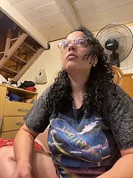 Snapshot of babyluna939 chatting on 10, 10, 2025 babyluna939 online show from 10, 10, 2025