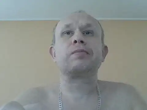 Snapshot of X46x chatting on 13, 9, 2025 X46x online show from 13, 9, 2025