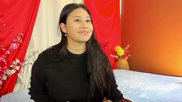 Little Ivy online show from 3, 11, 2025