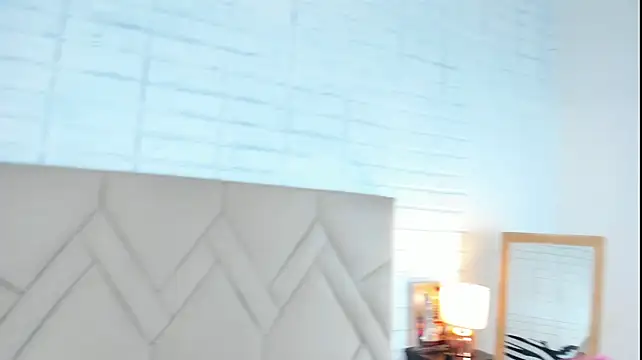 Isis Osman online show from 26, 12, 2024