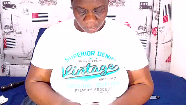 Honeybumsx32 online show from 3, 12, 2025