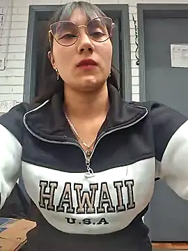 Chloe Brownx online show from 12, 3, 2025