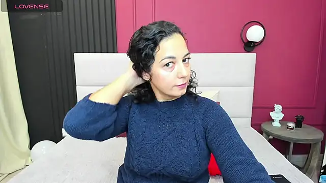 Linda Insatiable online show from 5, 10, 2025