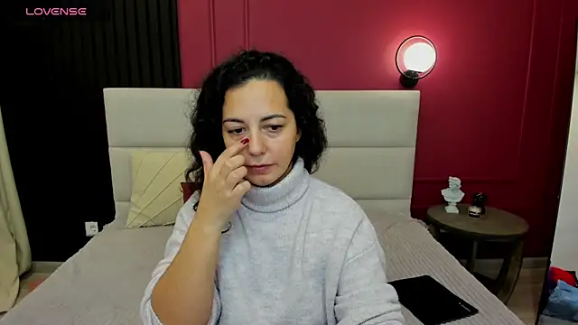 Linda Insatiable online show from 10, 10, 2025