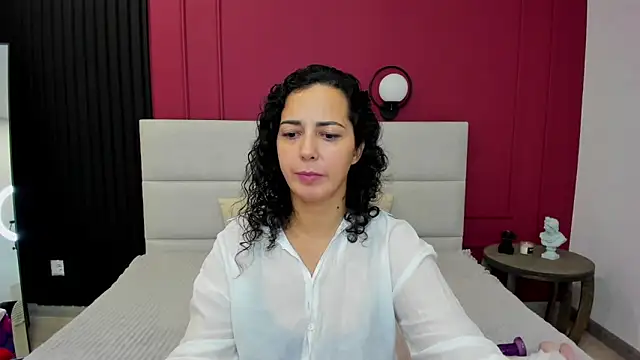 Linda Insatiable online show from 18, 10, 2025