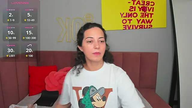 Linda Insatiable online show from 13, 11, 2025