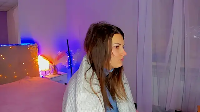 Laura Leee online show from 5, 2, 2026