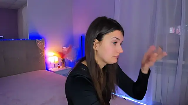 Laura Leee online show from 22, 2, 2026