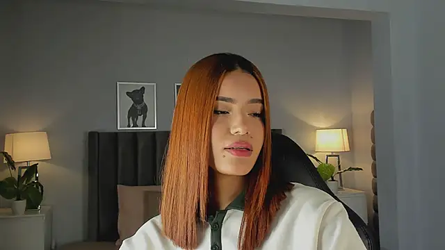 Madie  collins online show from 23, 11, 2025