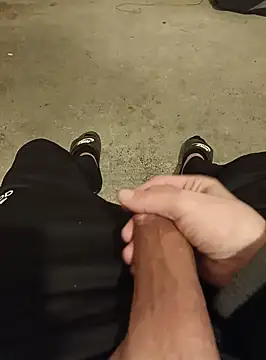 Snapshot of casper0303 chatting on 4, 3, 2025 casper0303 online show from 4, 3, 2025