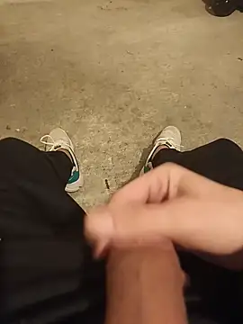 Snapshot of casper0303 chatting on 23, 3, 2025 casper0303 online show from 23, 3, 2025