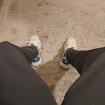 Snapshot of casper0303 chatting on 24, 10, 2025 casper0303 online show from 24, 10, 2025