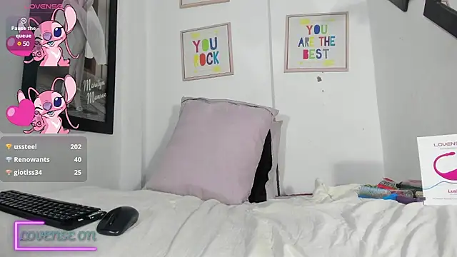 catalina santana23 online show from 13, 3, 2025