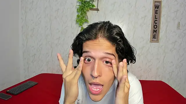 Snapshot of jony_honey chatting on 6, 1, 2026 jony honey online show from 6, 1, 2026