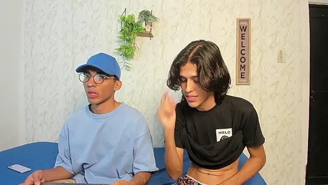 Snapshot of jony_honey chatting on 13, 2, 2026 jony honey online show from 13, 2, 2026