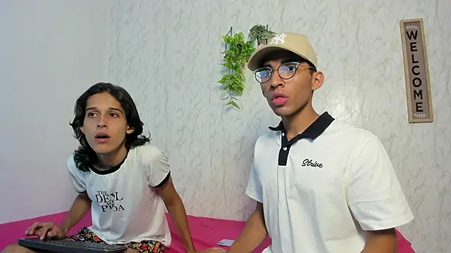 Snapshot of jony_honey chatting on 17, 2, 2026 jony honey online show from 17, 2, 2026