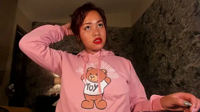 Estrella05  online show from 27, 12, 2024