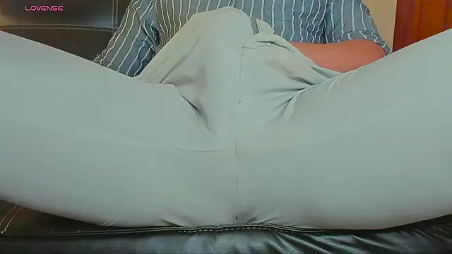 Snapshot of MrLonely02 chatting on 19, 12, 2024 MrLonely02 online show from 19, 12, 2024