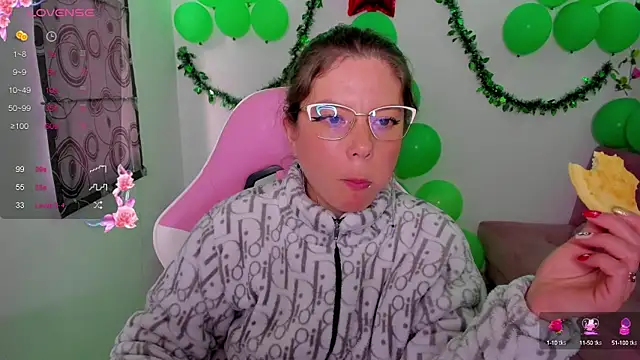 Susana garcia  online show from 13, 12, 2024