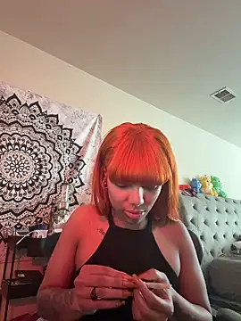 Snapshot of butterflybootyy chatting on 3, 10, 2025 butterflybootyy online show from 3, 10, 2025