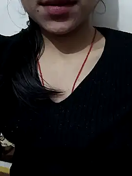 Snapshot of Riyu_05 chatting on 8, 1, 2025 Riyu 05 online show from 8, 1, 2025