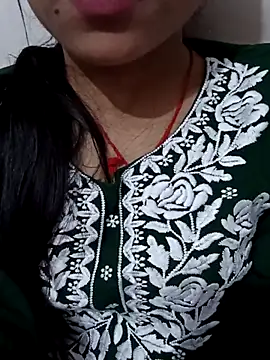 Snapshot of Riyu_05 chatting on 11, 10, 2025 Riyu 05 online show from 11, 10, 2025