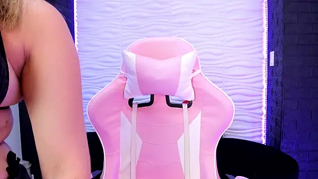 Bella reaset18 online show from 13, 12, 2024