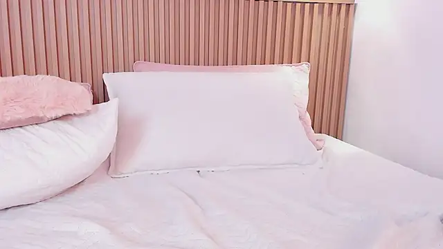 Bella reaset18 online show from 21, 12, 2024