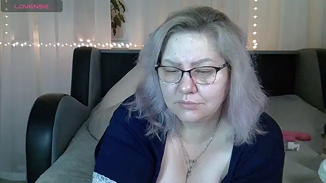 AngelinaGlam online show from 11, 10, 2025