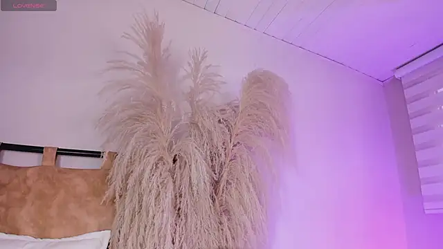 ariana rosse   online show from 21, 1, 2025