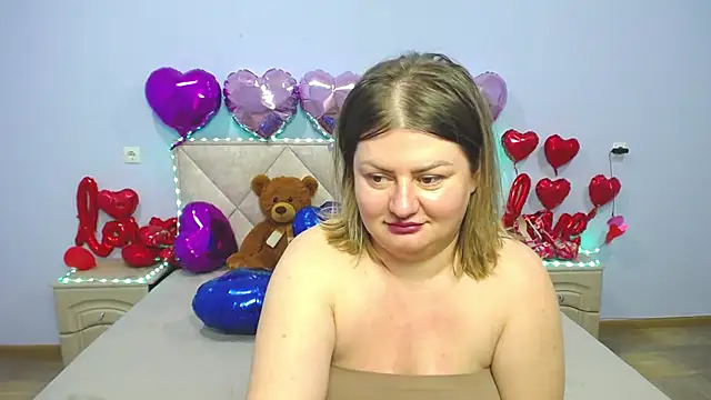 ZannaDreil online show from 3, 3, 2025