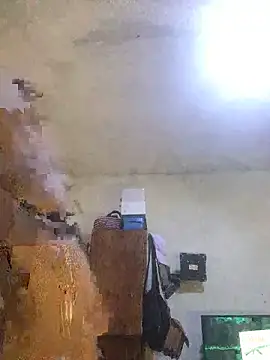 SINUECASTILLO online show from 5, 3, 2025