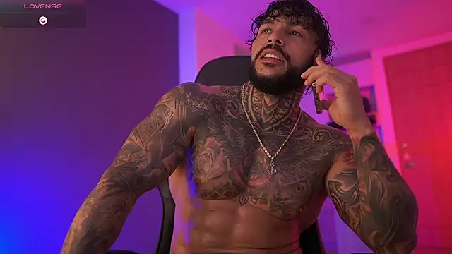 Snapshot of mariano_costa chatting on 5, 10, 2025 mariano costa online show from 5, 10, 2025