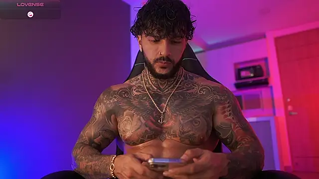 Snapshot of mariano_costa chatting on 13, 10, 2025 mariano costa online show from 13, 10, 2025