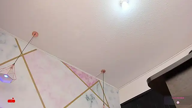 Snapshot of lizortiz chatting on 6, 11, 2025 lizortiz online show from 6, 11, 2025