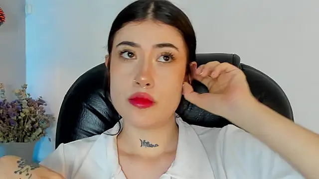 Snapshot of melody_suarez chatting on 7, 1, 2025 melody suarez online show from 7, 1, 2025