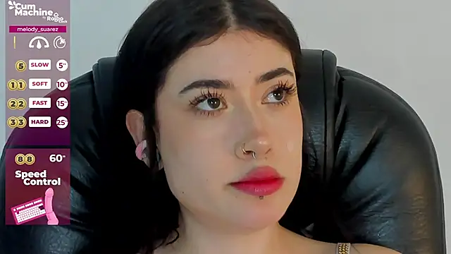 Snapshot of melody_suarez chatting on 11, 1, 2025 melody suarez online show from 11, 1, 2025