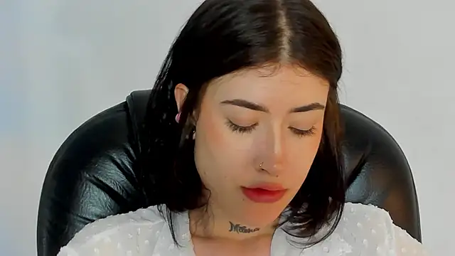 Snapshot of melody_suarez chatting on 22, 1, 2025 melody suarez online show from 22, 1, 2025