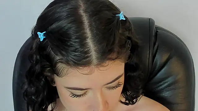 Snapshot of melody_suarez chatting on 7, 2, 2025 melody suarez online show from 7, 2, 2025